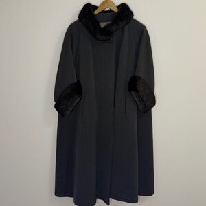 Vintage 1950's Duster Coat with real fur trim - Size large